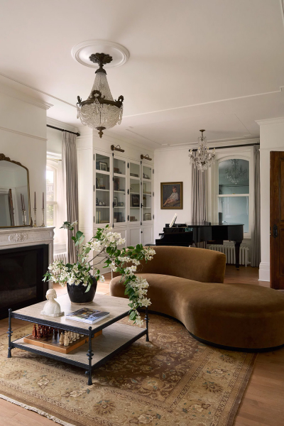 Элегантная загородная жизнь в обновлённом историческом доме в монреале