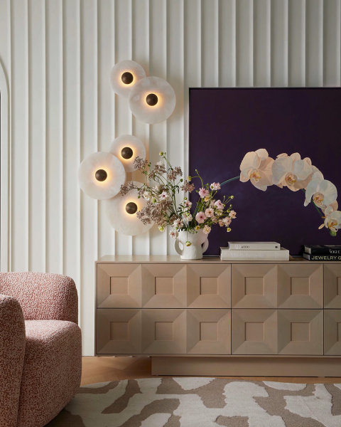 Элегантный, но также и экстравагантный интерьер современного дома в торонто