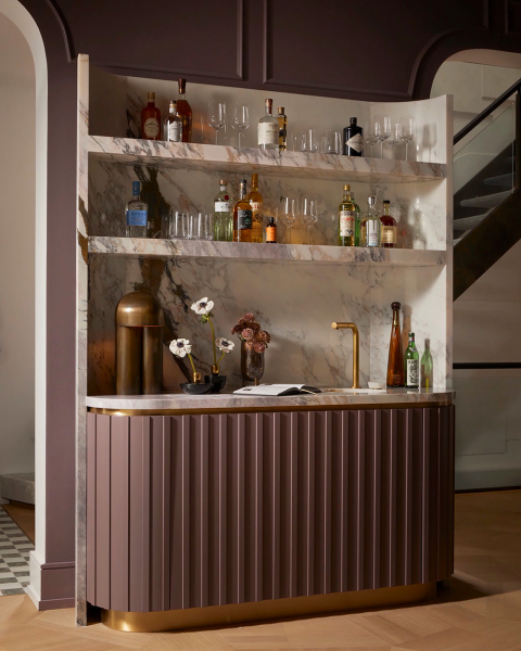 Элегантный, но также и экстравагантный интерьер современного дома в торонто