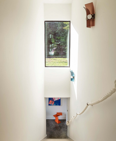 Игривые интерьеры современной дачи семьи дизайнера в штате нью-йорк Игривые интерьеры современной дачи семьи дизайнера в штате нью-йорк