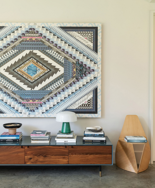 Игривые интерьеры современной дачи семьи дизайнера в штате нью-йорк Игривые интерьеры современной дачи семьи дизайнера в штате нью-йорк