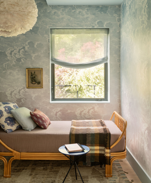 Игривые интерьеры современной дачи семьи дизайнера в штате нью-йорк Игривые интерьеры современной дачи семьи дизайнера в штате нью-йорк