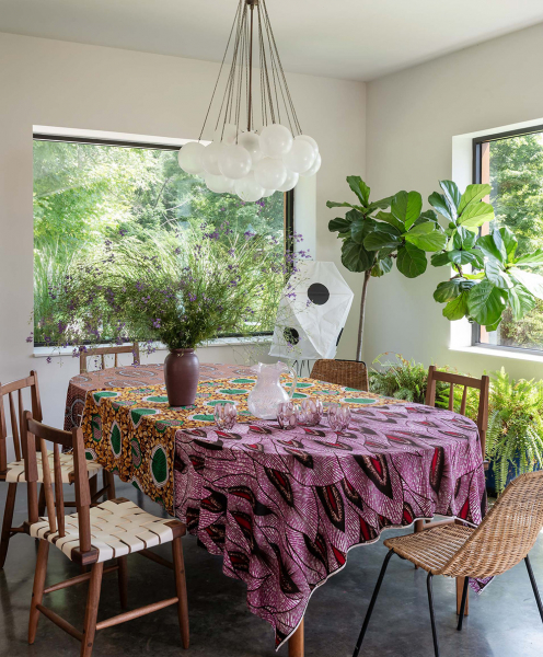 Игривые интерьеры современной дачи семьи дизайнера в штате нью-йорк Игривые интерьеры современной дачи семьи дизайнера в штате нью-йорк