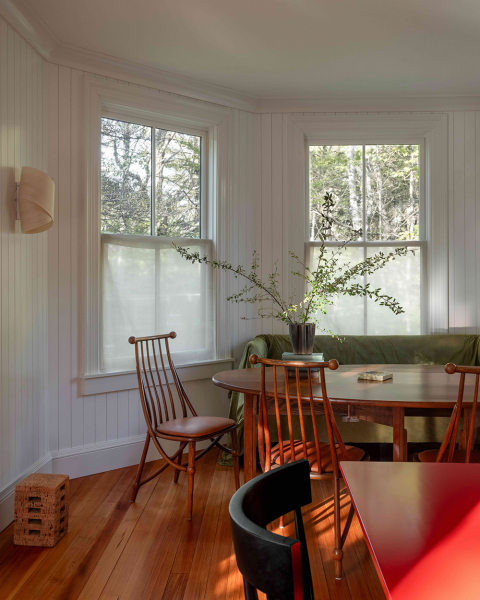 Красивое обновление старинной дачи в штате мэн