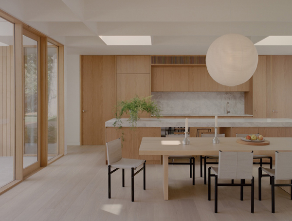 Мягкий минимализм, залитый естественным светом: дом со стеклянными стенами в мельбурне Мягкий минимализм, залитый естественным светом: дом со стеклянными стенами в мельбурне