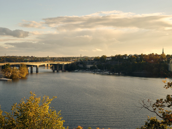 Необычная двухэтажная квартира в стокгольме с видовой террасой Необычная двухэтажная квартира в стокгольме с видовой террасой