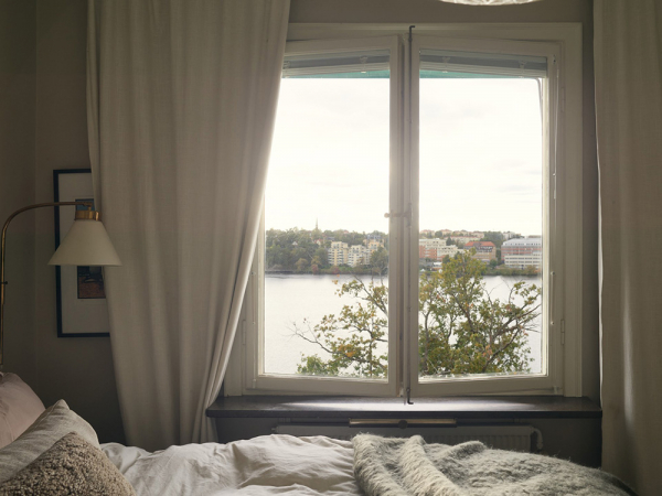 Необычная двухэтажная квартира в стокгольме с видовой террасой Необычная двухэтажная квартира в стокгольме с видовой террасой