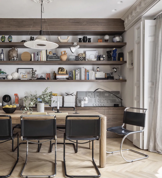 Современное искусство и отголоски прошлого: квартира дизайнера мод в мадриде Современное искусство и отголоски прошлого: квартира дизайнера мод в мадриде