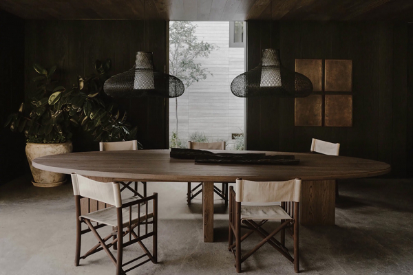 Стеклянные стены и стильный дизайн: современный дом в мексике