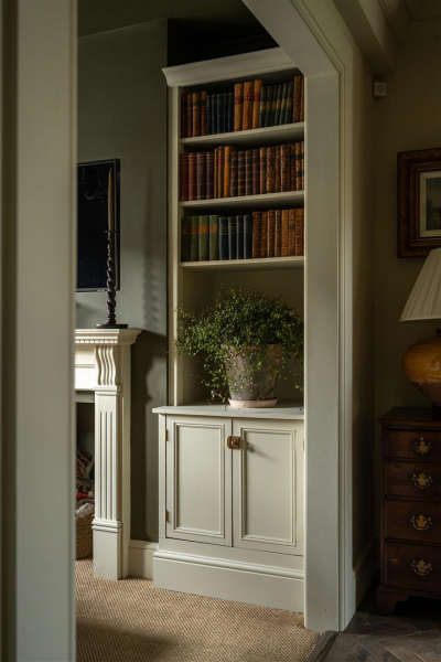 Темные и другие интересные оттенки в интерьере викторианского дома в лондоне Темные и другие интересные оттенки в интерьере викторианского дома в лондоне