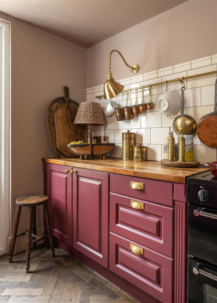 Темные и другие интересные оттенки в интерьере викторианского дома в лондоне Темные и другие интересные оттенки в интерьере викторианского дома в лондоне