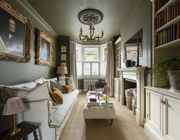 Темные и другие интересные оттенки в интерьере викторианского дома в лондоне Темные и другие интересные оттенки в интерьере викторианского дома в лондоне