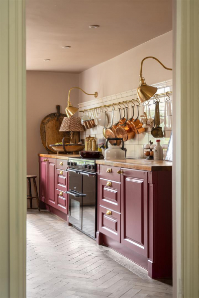 Темные и другие интересные оттенки в интерьере викторианского дома в лондоне Темные и другие интересные оттенки в интерьере викторианского дома в лондоне