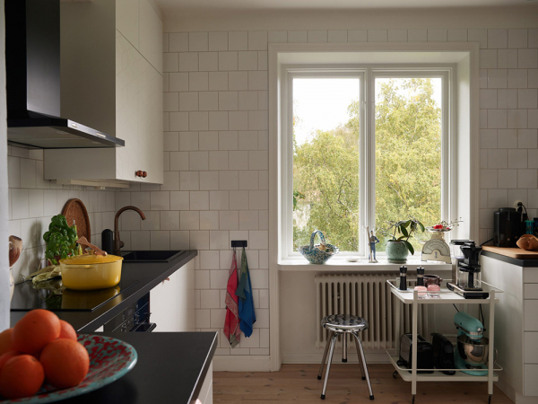 Уютная двухэтажная квартира с небольшой террасой на окраине стокгольмa Уютная двухэтажная квартира с небольшой террасой на окраине стокгольмa