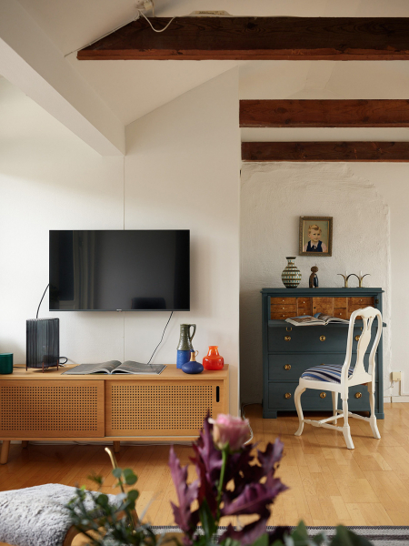 Уютная двухэтажная квартира с небольшой террасой на окраине стокгольмa Уютная двухэтажная квартира с небольшой террасой на окраине стокгольмa