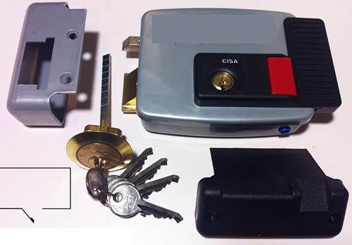 Замки для калитки из профнастила Замки для калитки из профнастила