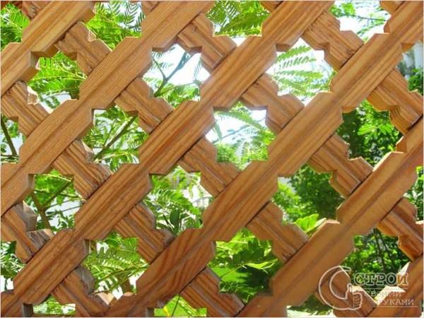 Решаем каким сделать забор из дерева Решаем каким сделать забор из дерева