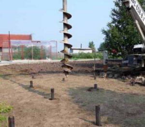 Преимущества и недостатки свайно-винтового фундамента Преимущества и недостатки свайно-винтового фундамента