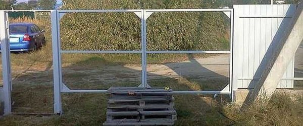 Ворота из профлиста своими руками: фотоотчет + видео Ворота из профлиста своими руками: фотоотчет + видео