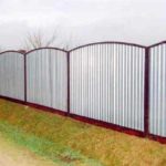 Забор из профлиста своими руками: пошаговый фотоотчет Забор из профлиста своими руками: пошаговый фотоотчет