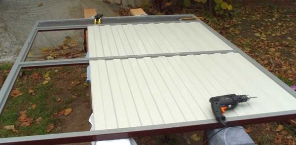 Ворота из профлиста своими руками: фотоотчет + видео Ворота из профлиста своими руками: фотоотчет + видео