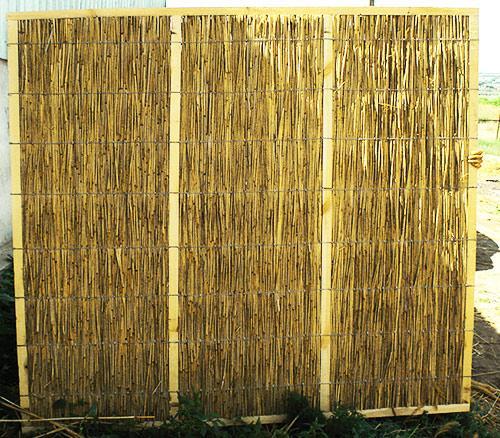Как сделать забор из камыша Как сделать забор из камыша