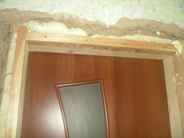 10 лучших способов отделать откосы входной двери внутри квартиры + 40 фото для вдохновения 10 лучших способов отделать откосы входной двери внутри квартиры + 40 фото для вдохновения