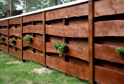 Заборы-жалюзи из древесины Заборы-жалюзи из древесины