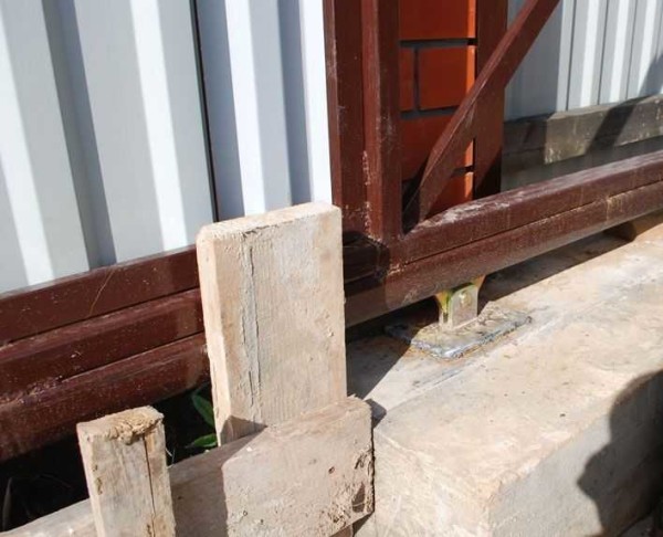 Как сделать сдвижные (откатные) ворота: делаем консольные — фотоотчет, видео Как сделать сдвижные (откатные) ворота: делаем консольные — фотоотчет, видео