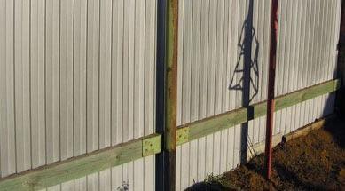 Дешевые заборы из шифера Дешевые заборы из шифера