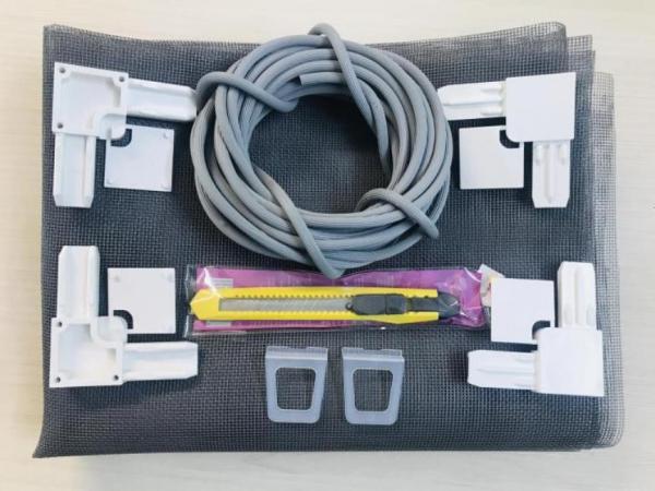 Как поменять москитную сетку в рамке своими руками (3 способа + видео) Как поменять москитную сетку в рамке своими руками (3 способа + видео)