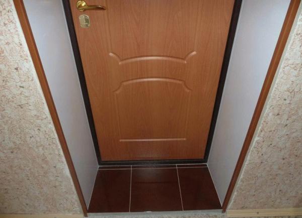 10 лучших способов отделать откосы входной двери внутри квартиры + 40 фото для вдохновения 10 лучших способов отделать откосы входной двери внутри квартиры + 40 фото для вдохновения