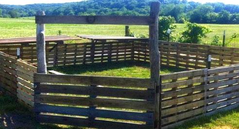 Как сделать забор из поддонов Как сделать забор из поддонов