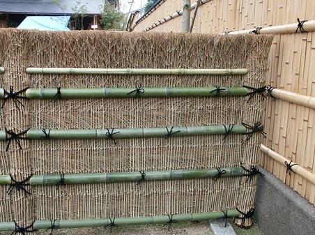 Заборы из бамбука и тростника Заборы из бамбука и тростника