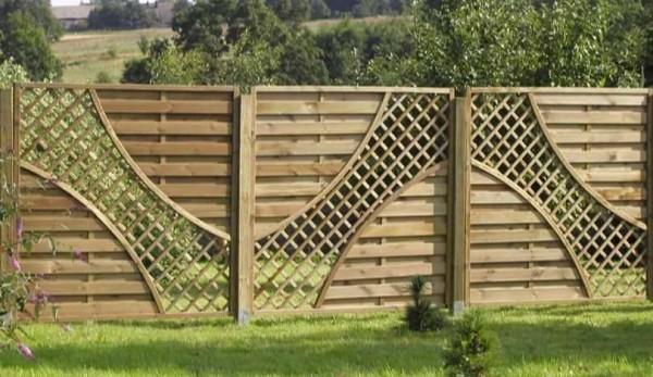 Решаем каким сделать забор из дерева Решаем каким сделать забор из дерева