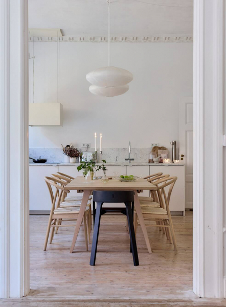 Белая скандинавия: очарование минималистичного интерьера в мальмё Белая скандинавия: очарование минималистичного интерьера в мальмё