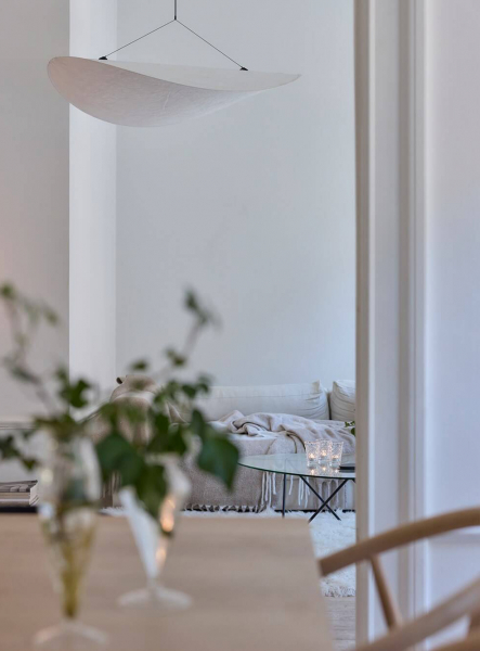 Белая скандинавия: очарование минималистичного интерьера в мальмё Белая скандинавия: очарование минималистичного интерьера в мальмё