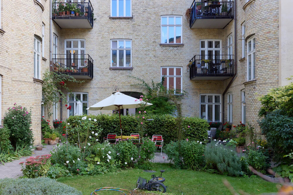 Белая скандинавия: очарование минималистичного интерьера в мальмё Белая скандинавия: очарование минималистичного интерьера в мальмё