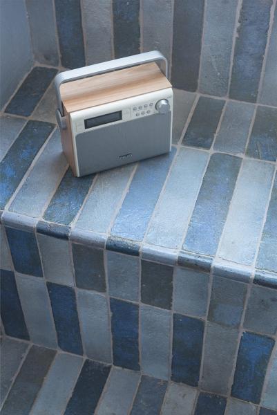 Без штор, но с книгами: светлый современный интерьер в риме Без штор, но с книгами: светлый современный интерьер в риме