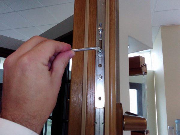 Как продлить жизнь пластиковых окон на десятки лет: важный нюанс который упускают 80% владельцев квартир Как продлить жизнь пластиковых окон на десятки лет: важный нюанс который упускают 80% владельцев квартир