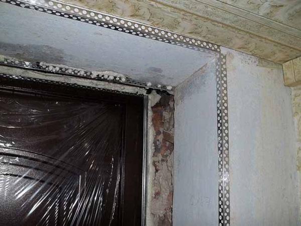 10 лучших способов отделать откосы входной двери внутри квартиры + 40 фото для вдохновения 10 лучших способов отделать откосы входной двери внутри квартиры + 40 фото для вдохновения