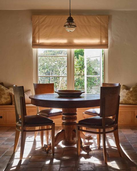 Мягкий интерьер вне времени для испанской виллы в калифорнии Мягкий интерьер вне времени для испанской виллы в калифорнии