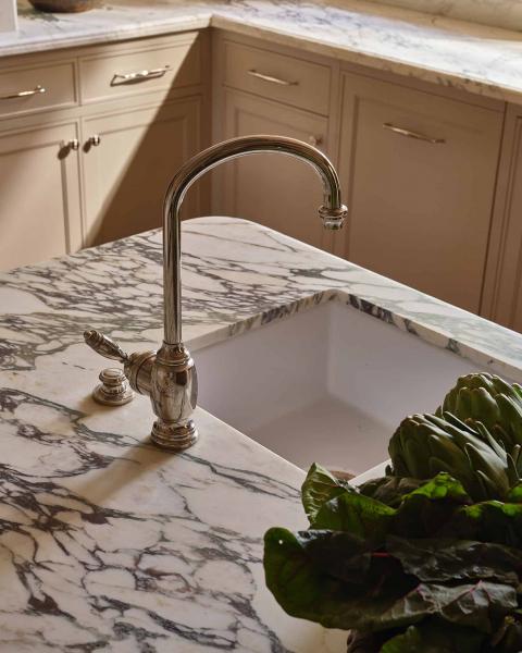 Мягкий интерьер вне времени для испанской виллы в калифорнии Мягкий интерьер вне времени для испанской виллы в калифорнии