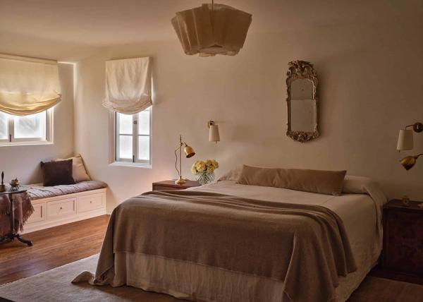 Мягкий интерьер вне времени для испанской виллы в калифорнии Мягкий интерьер вне времени для испанской виллы в калифорнии