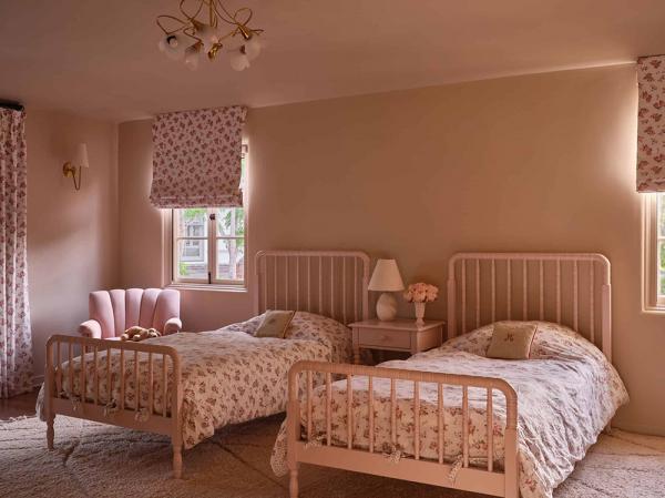 Мягкий интерьер вне времени для испанской виллы в калифорнии Мягкий интерьер вне времени для испанской виллы в калифорнии