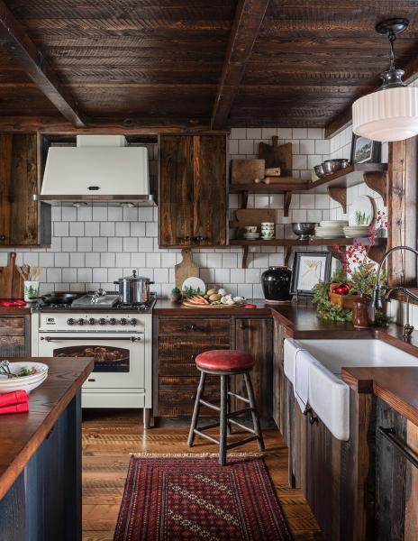 Праздники на горнолыжном курорте: интерьер в стиле рустик в монтане Праздники на горнолыжном курорте: интерьер в стиле рустик в монтане