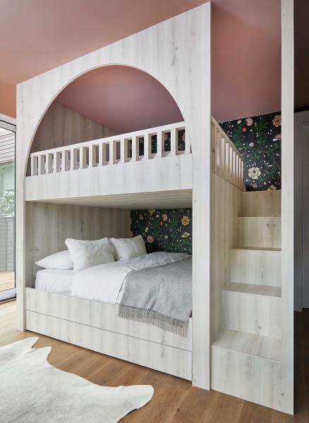 Роскошный деревянный потолок в интерьере модной квартиры в торонто Роскошный деревянный потолок в интерьере модной квартиры в торонто