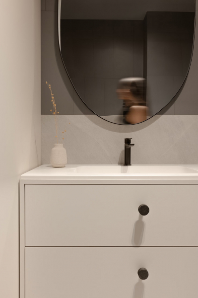 Стильный минимализм в молочных тонах: маленькая двушка в киеве (45 кв. М) Стильный минимализм в молочных тонах: маленькая двушка в киеве (45 кв. М)