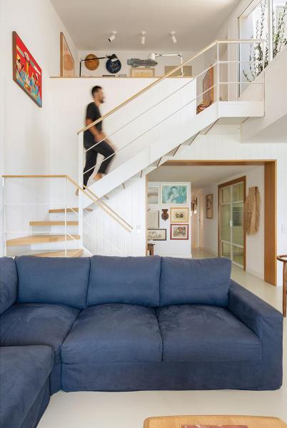 Вдохновляющая белая квартира на пляже в испании Вдохновляющая белая квартира на пляже в испании