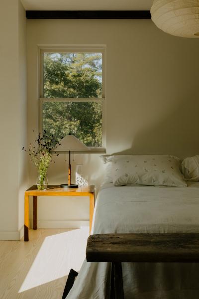 Второй свет и воздух: приятный интерьер красивого загородного коттеджа в штате нью-йорк Второй свет и воздух: приятный интерьер красивого загородного коттеджа в штате нью-йорк